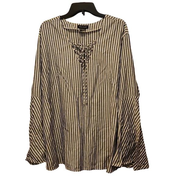 Ashley Stewart Blouse Women's 3X Lace Up Blue White Bell Sleeve NWOT - Picture 1 of 3